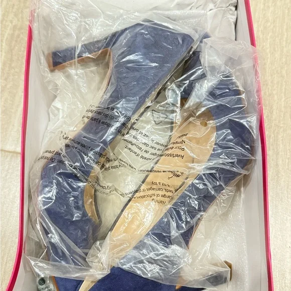 Vince Camuto Blue Suede Women's Heels Retsie size 7M Shoes - Picture 6 of 6